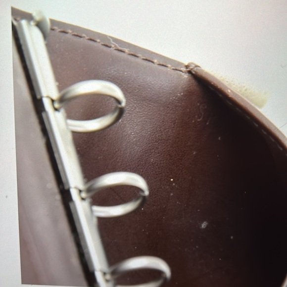 Vintage Louis Vuitton Moka Brown Epi
Leather Agenda Cover PM
Condition: Great - Picture 11 of 16